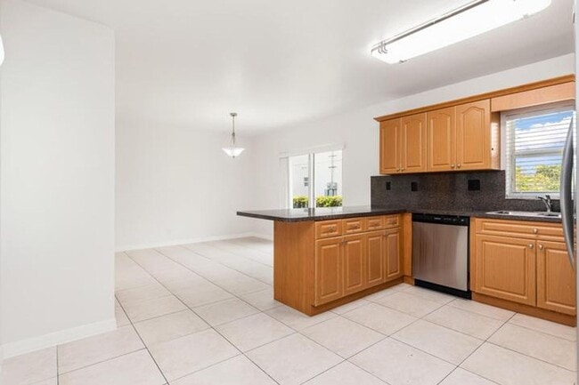 Photo - 24 SW 6th St