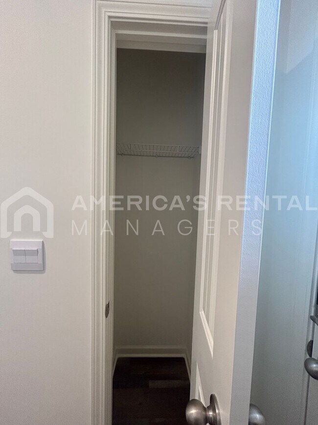 5293 Meadow Ridge Trail