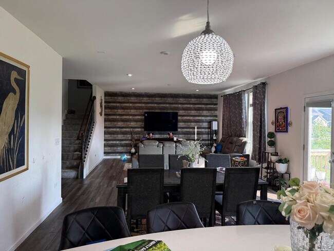 Photo - 3120 Semple Wy