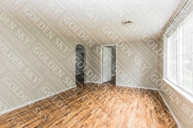 Photo - 1614 S Oakdale Dr