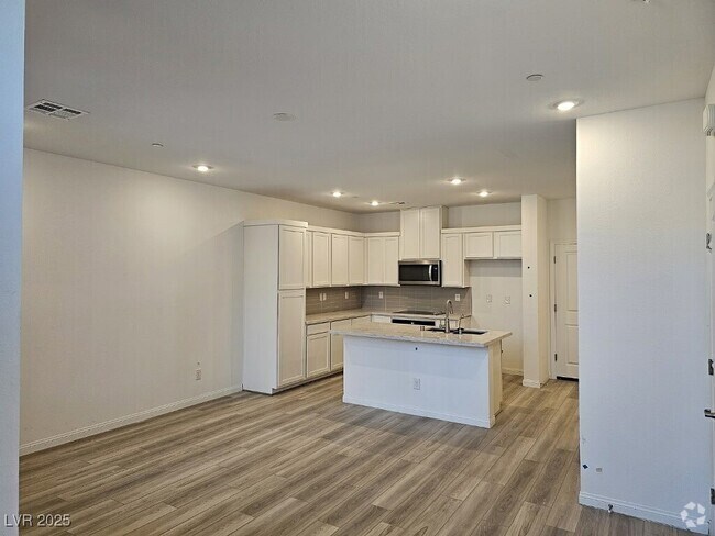 Building Photo - 212 Wewatta Ave Rental