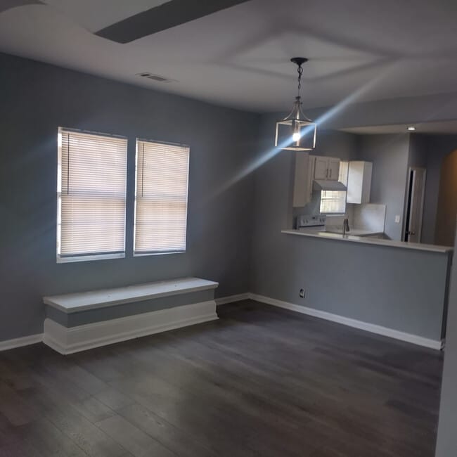 Photo - 957 Harwell St NW