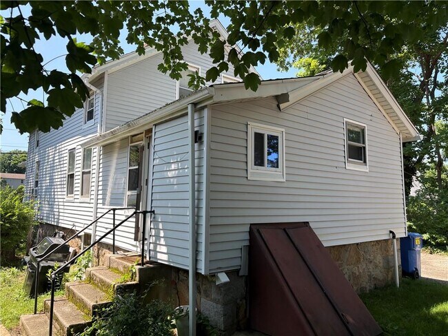 10 Robinson St Unit A
