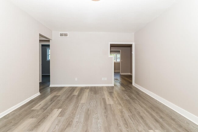 Photo - 7116 Nathan Hale Way