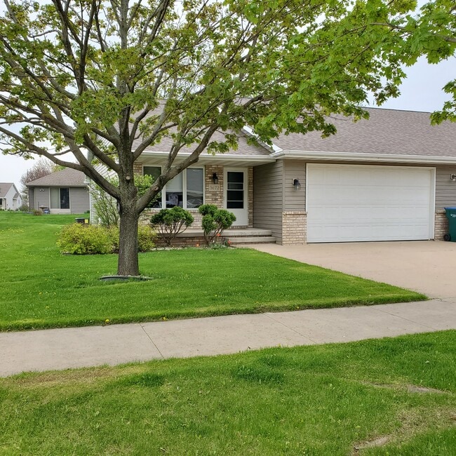 3672 Terri Ln Unit 3672 Terri - Townhome for Rent in Appleton, WI