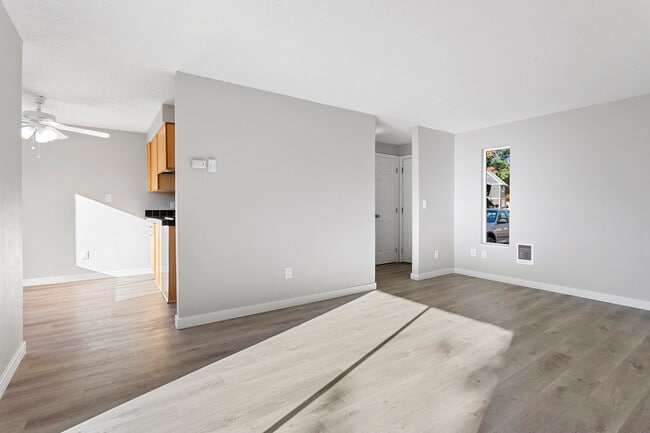 Photo - Carriage Estate