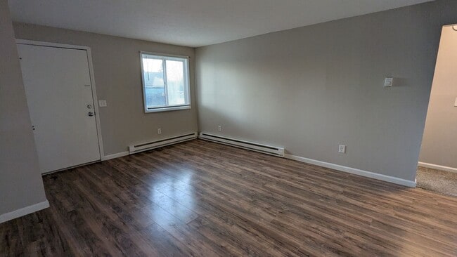 Photo - MN Cedar Village (827) Unit Apt A