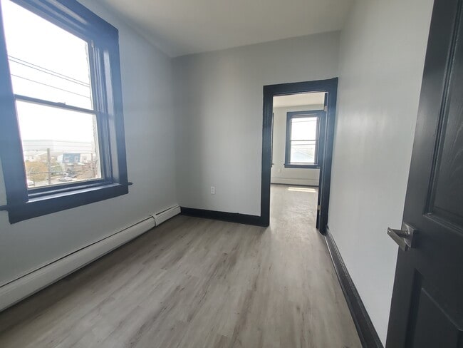 91 E 25th St 12 - 90 E 25th St Unit 12