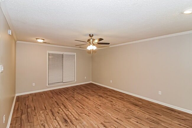 Photo - 938 Pheasant Hollow Dr