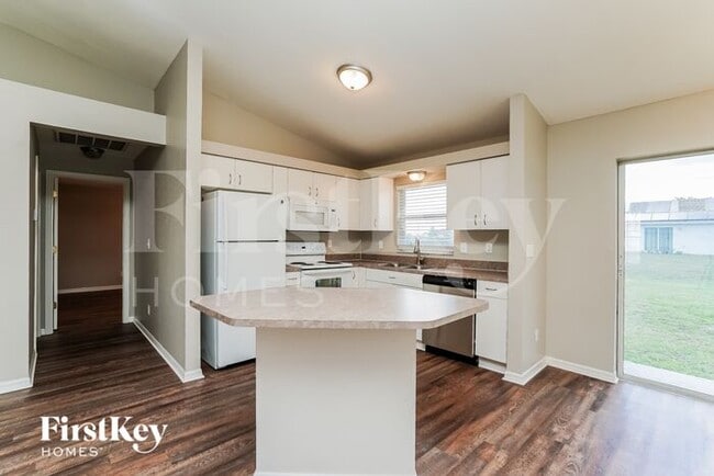 Photo - 2105 NW 1st Pl