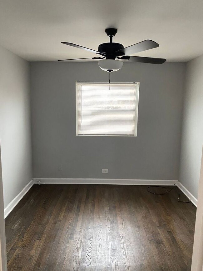 Photo - 8706 S Troy Ave Unit 1D