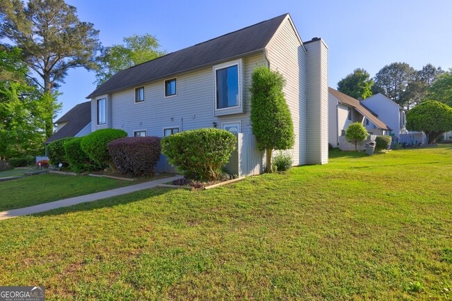 Photo - 288 Country Club Dr