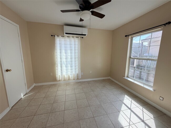 Photo - 2809 Market St