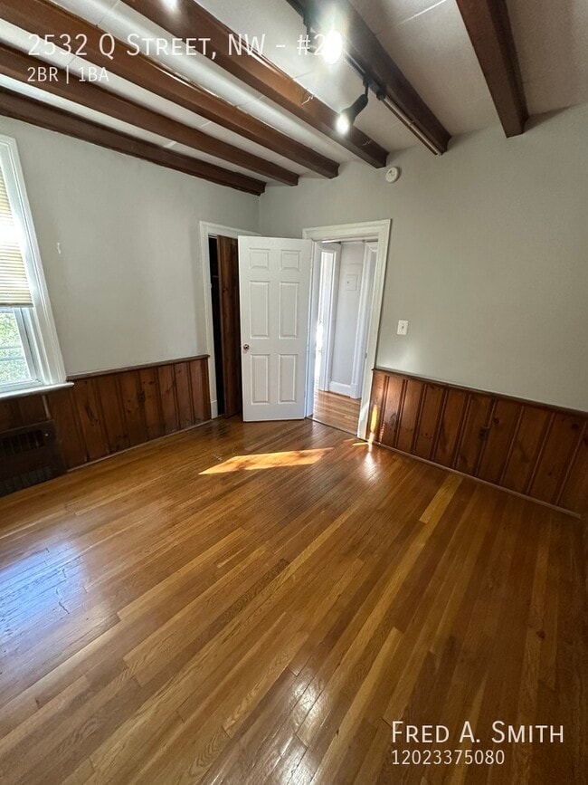 Photo - 2532 Q St NW Unidad #21