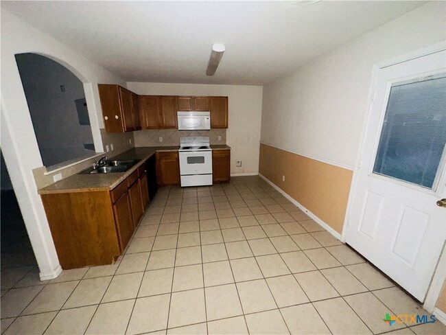 Building Photo - 4509 Auburn Dr