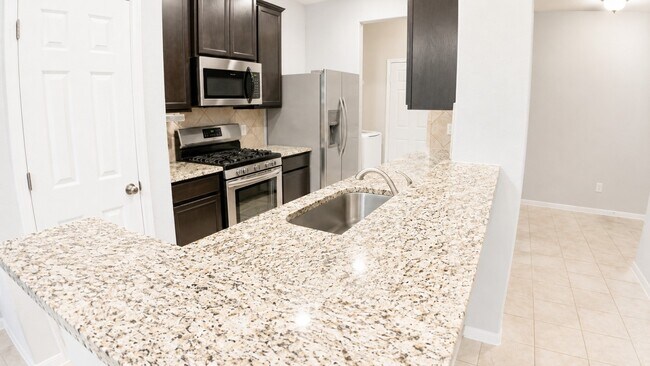 Photo - 124 Camelot Pl Ct