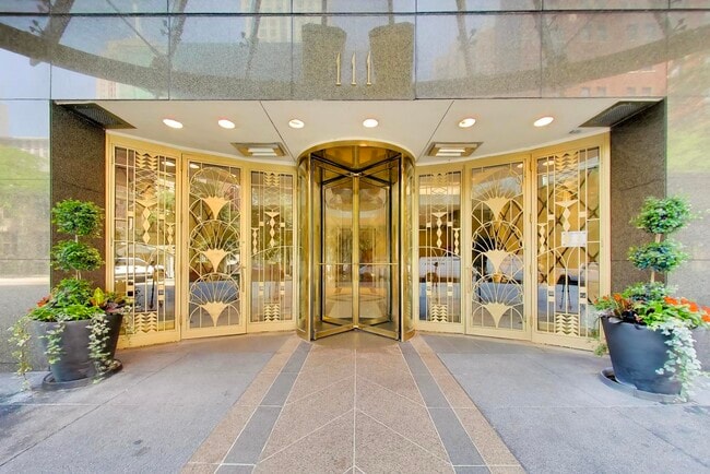 Photo - 111 E Chestnut St