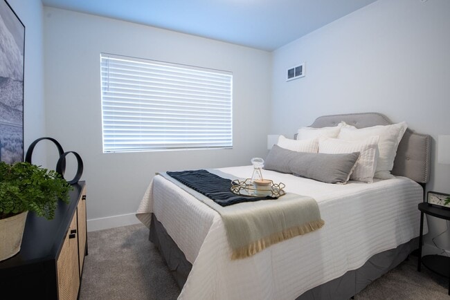 Photo - Millhouse East + West