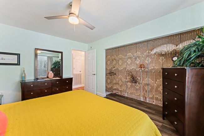Photo - 1937 Grove Bluff Cir W Unit SI ID1578491P