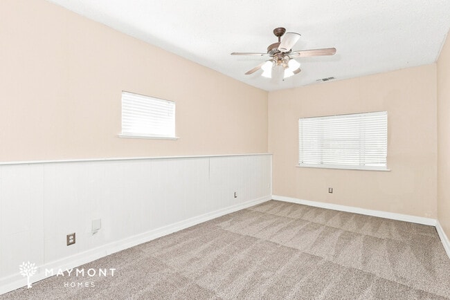 Photo - Inviting 3-Bedroom Irving Home