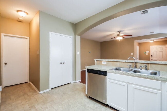 Photo - 9315 Cold River Ct
