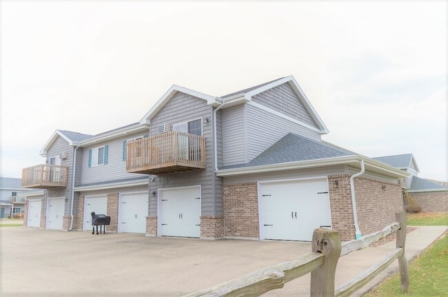 Lakeside Estates Apartments