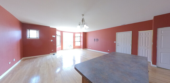 Living Room - 1422 S Halsted St Unidad 2A Rental