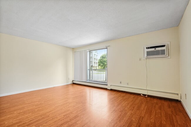Photo - Minnehaha Manor Apartments