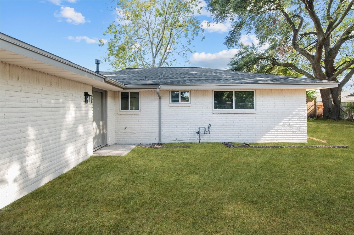 Photo - 1107 Progreso Dr