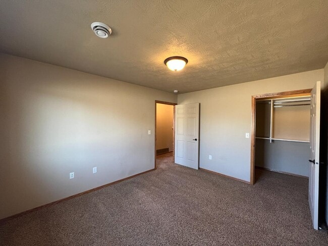 Photo - 3600 W 93rd St