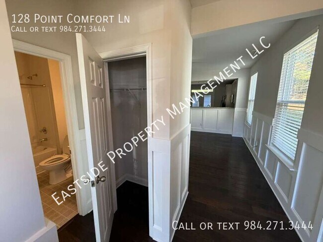 Photo - 128 Point Comfort Ln