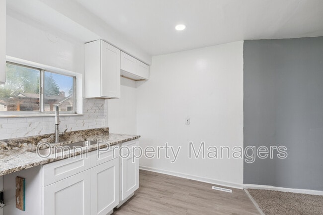 Photo - 23243 Columbus Ave