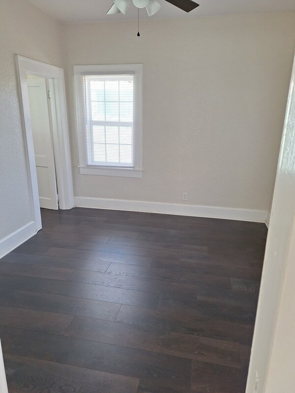 Photo - 2861 2nd Ave S