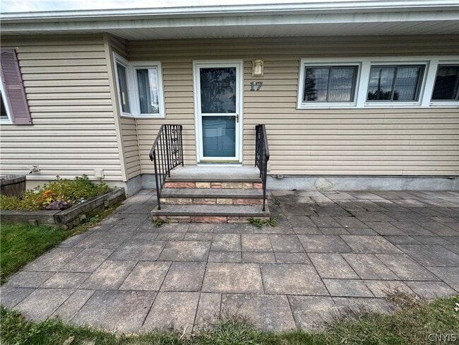 Photo - 17 Gooseberry Ln
