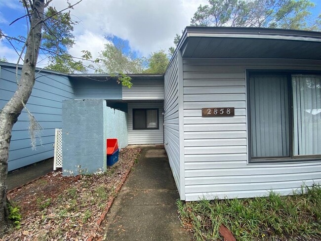 Building Photo - 2858 SW 39th Ave