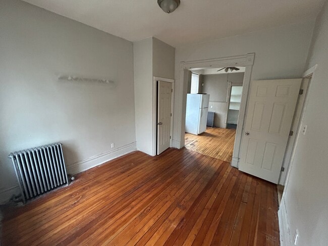 Photo - 735 E 88th St Unidad 3F