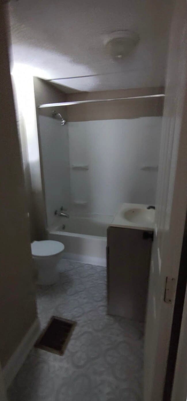 Photo - 1405 N Chester Ave
