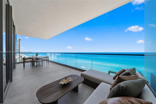Building Photo - 2000 S Ocean Dr Unit 11A Rental