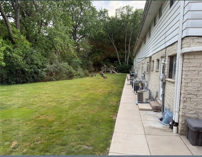 Photo - 542 S Newman Rd