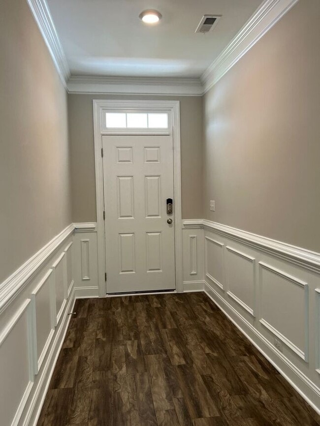 Photo - Available Now - Beautiful 4 Bedroom Home i...