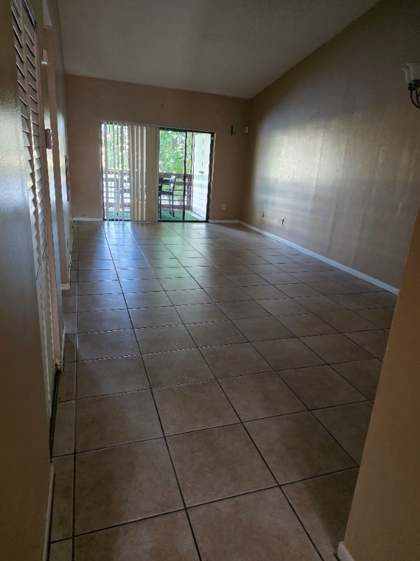 Photo - 615 NW 210th St Unidad 203