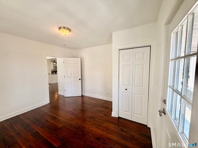 48 Vine St