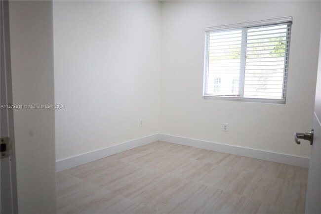 Photo - 1795 NW 47th St