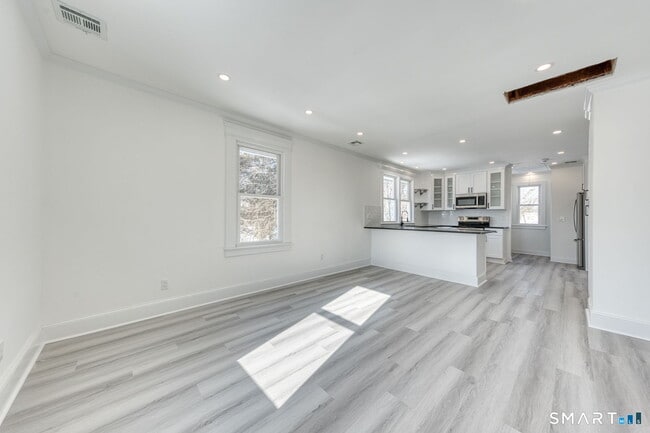 Photo - 44 Wallace Row Unit Second Floor