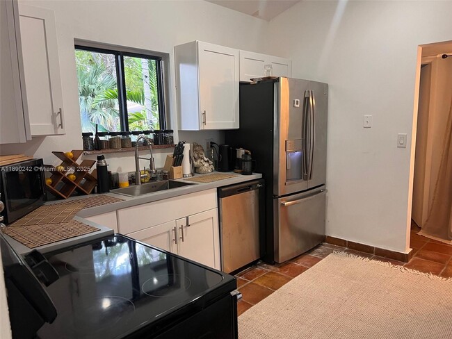 Photo - 596 NE 199th Terrace