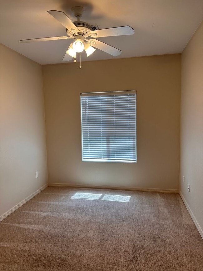 Photo - COMING SOON! Modern Home - 4 bedroom - Lar...