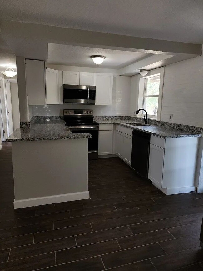 Photo - 1414 Coppertree Dr