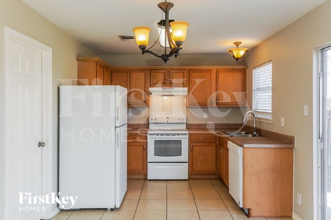 Photo - 6911 Autumn View