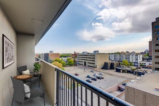 Photo - Kingston Tower