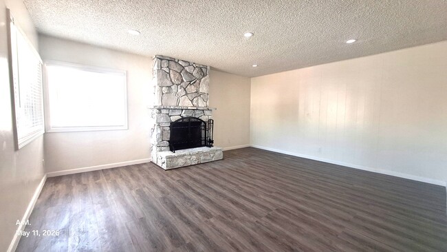 Photo - 4048 139th St Unit A